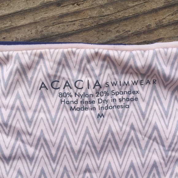 🐠 Acacia Navy and Cream striped bikini - Picture 3 of 4