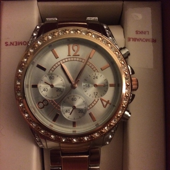 Watch NWOT