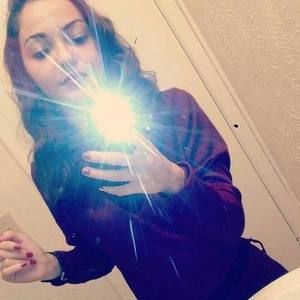 Meet your Posher, Vanessa