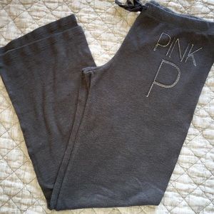 Pink! Women's drawstring lounge pants.