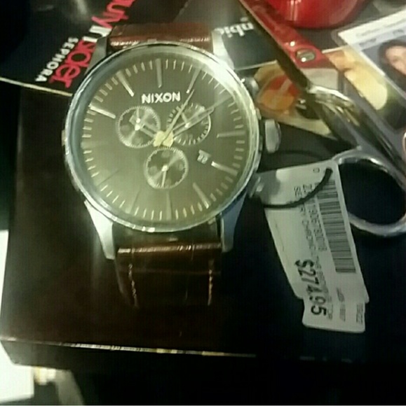 Nixon watch