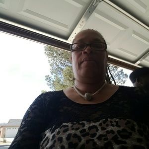 Meet your Posher, Tonya