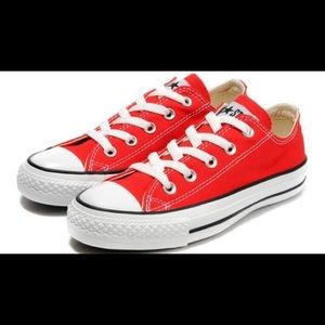 Red All Star converse Chuck Taylor classic