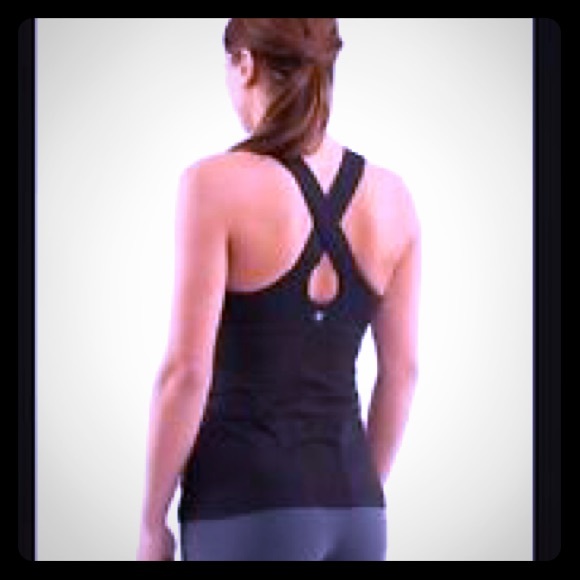 Lulu lemon black tank