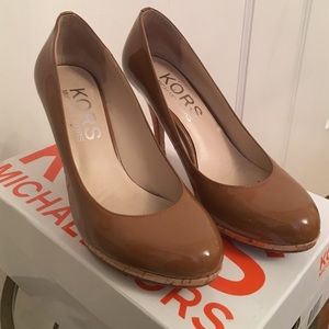 Michael Kors patent leather dark tan pumps 6.5