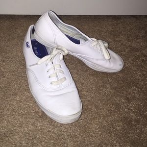 White keds
