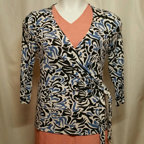 (R6) Wrap Around Print Design top by Ann Taylor