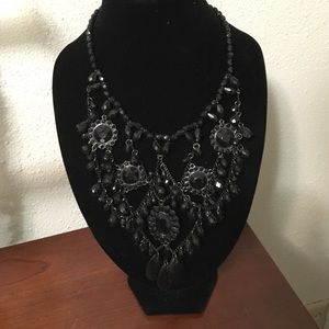 WHBM black holiday bib necklace