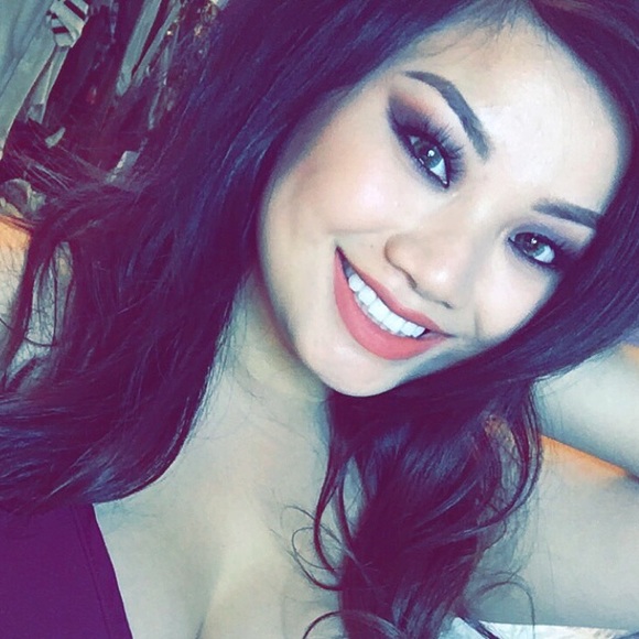 Meet your Posher, Breanna
