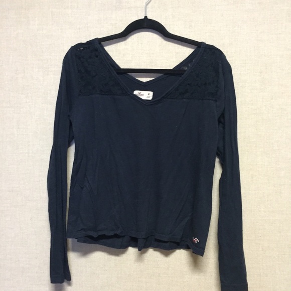 Hollister top