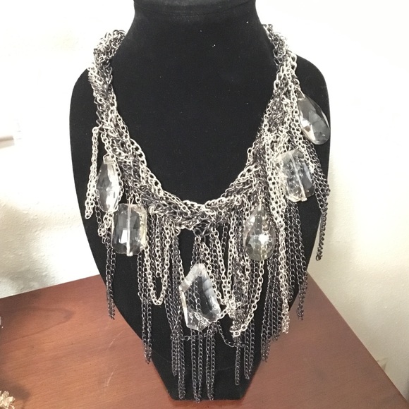 BCBG MAX AZRIA chest necklace - Picture 1 of 6