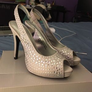 Beautiful Silver Prom Heels!