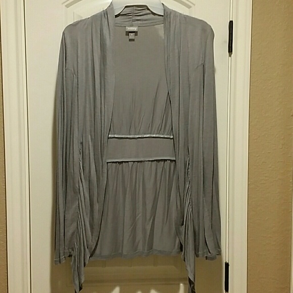 VANITY light weight top to wear over something