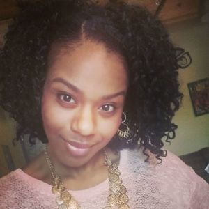 Meet your Posher, Dannea