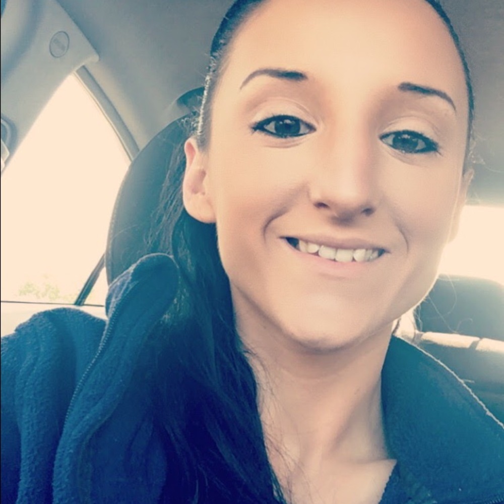 Meet your Posher, Jenelle