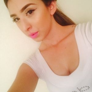 Meet your Posher, Jennie