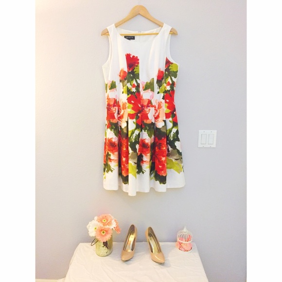 SOLD ❗️❗️ - Picture 2 of 3