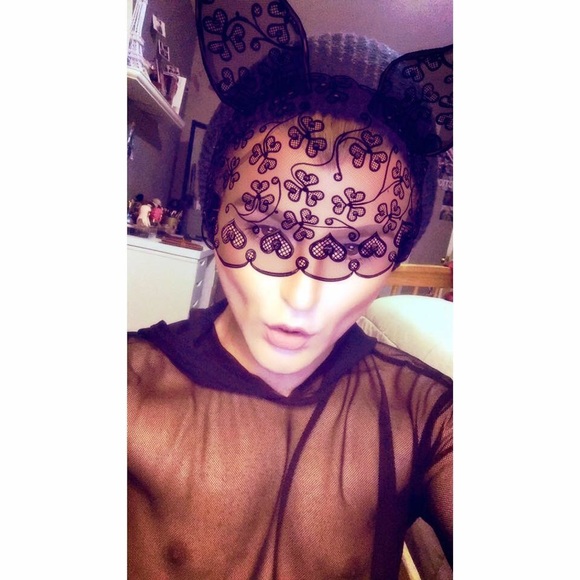 Meet your Posher, Alejandro - Picture 1 of 1