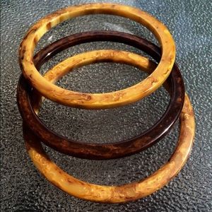 3 Gorgeous End-of-Day Bakelite Bangles