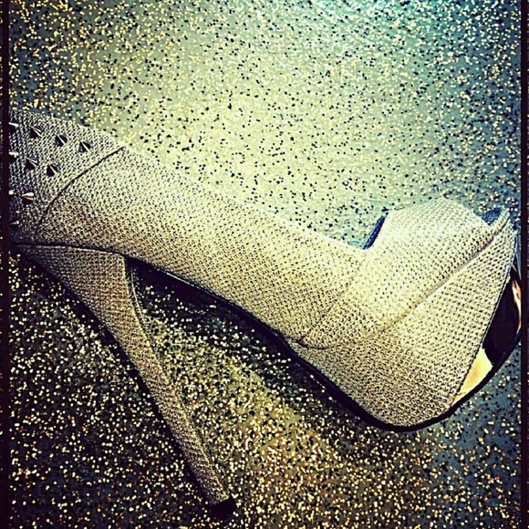 Silver Glitter Peeptoe Pumps
