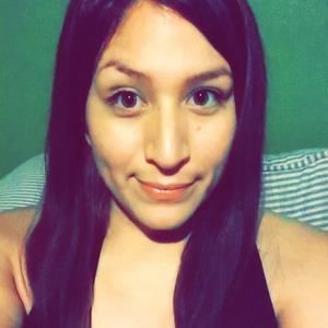 Meet your Posher, Amparo