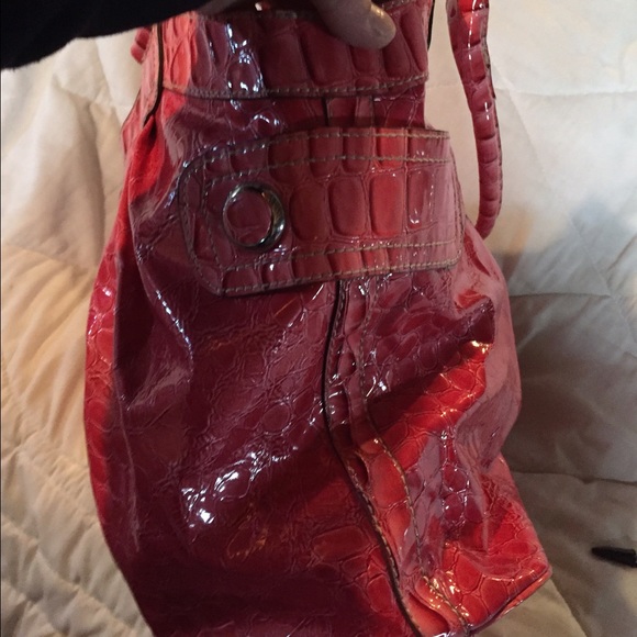 Authentic GUESS PURSE - Picture 3 of 4