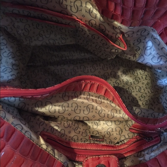 Authentic GUESS PURSE - Picture 4 of 4