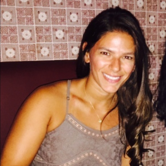 Meet your Posher, Lauren - Picture 1 of 1