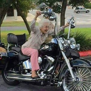 Meet your Posher, Kelley