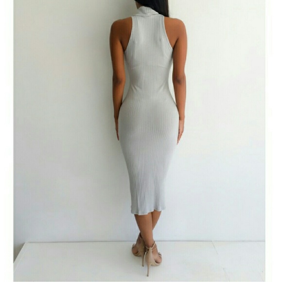 ๐ผ Bodycon Ribbed Midi Dress ๐ผ - Picture 2 of 3