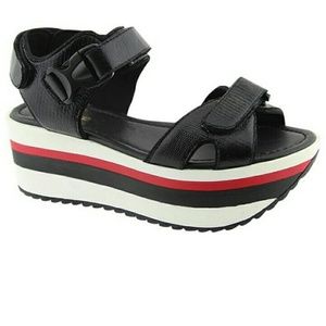 The Tennis Platform Sandals
