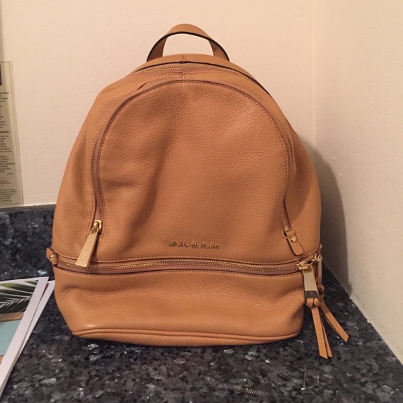 Michael kors back pack