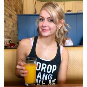 Meet your Posher, Ashley
