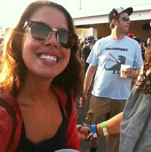 Meet your Posher, Jilllian