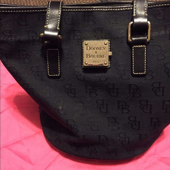 Dooney & Bourke Handbags - Vintage signature Dooney and Bourke.