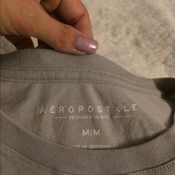 Aeropostale t-shirt medium - Picture 2 of 3