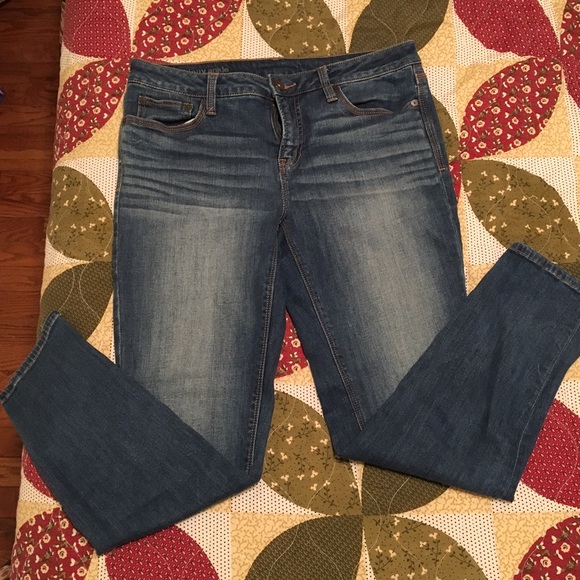 a.n.a skinny ankle jeans.