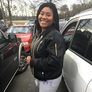 Meet your Posher, Anise