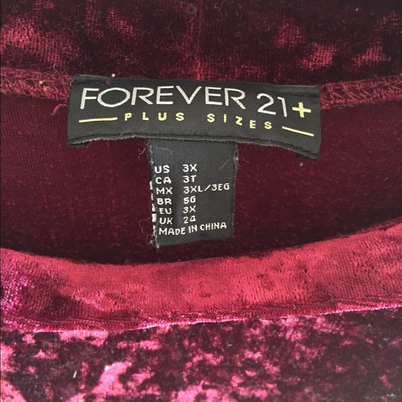 Forever 21 red velvet crop top - Picture 3 of 3