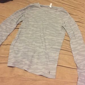 Never worn Grey Camouflage UnderArmour long sleeve