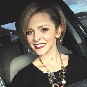 Meet your Posher, Loren
