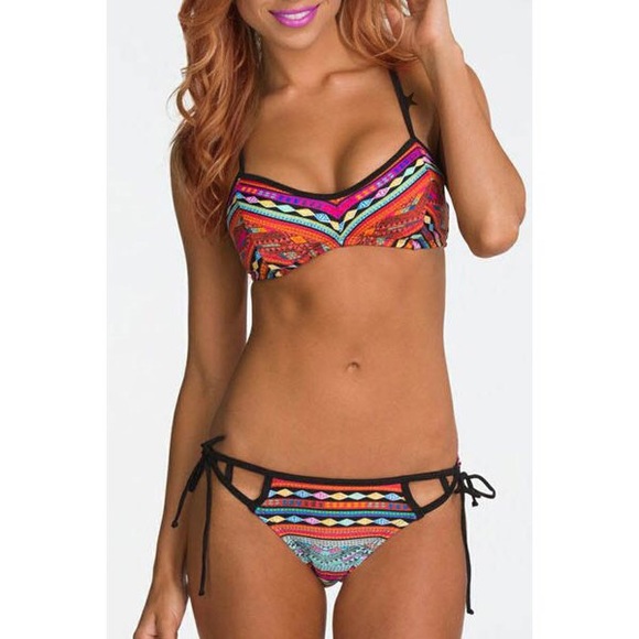 Colorful strapped bikini