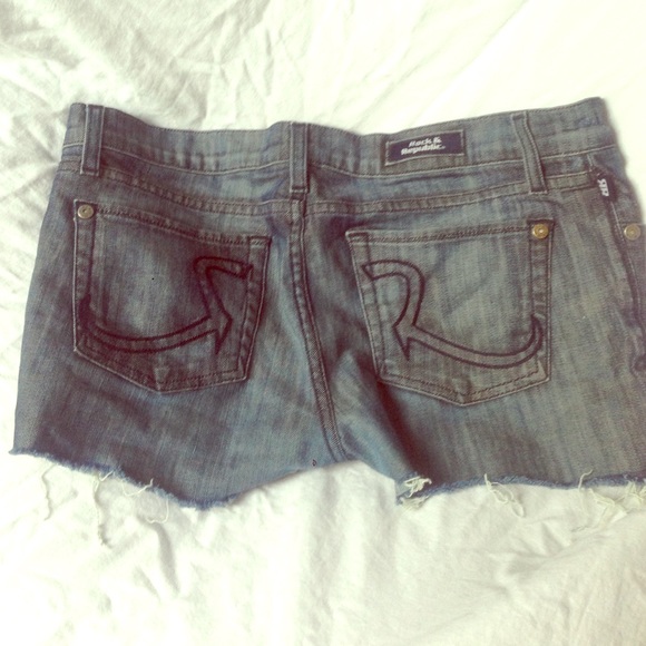 Cut off dark wash jean shorts Rock&republic