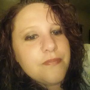 Meet your Posher, Liz