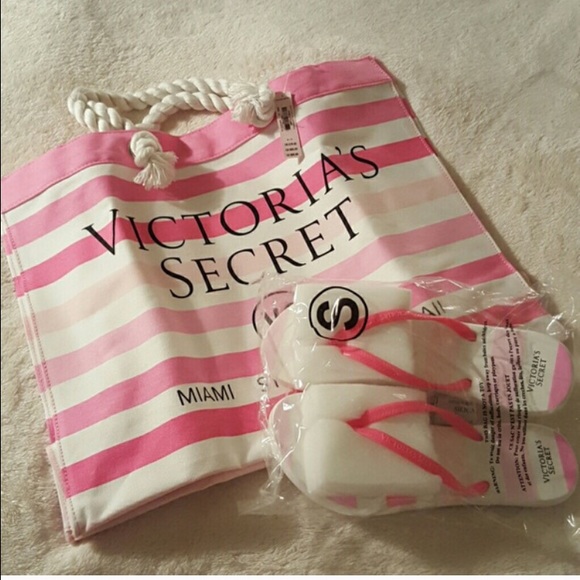 NWT Victoria's Secret Canvas Tote - Picture 1 of 3