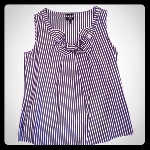 Black and white sleeveless top with Ruffles size S