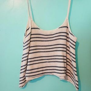 American Eagle crop top