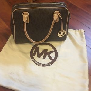 Michael kors handbag