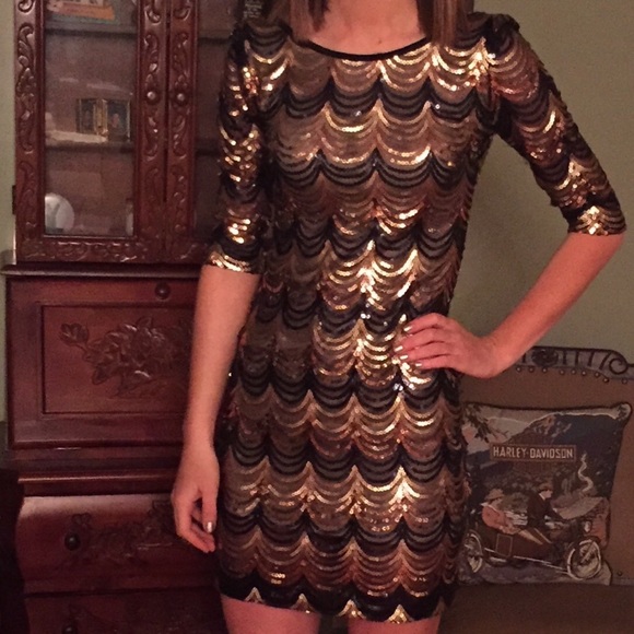 Short 3 quarter sleeve dress