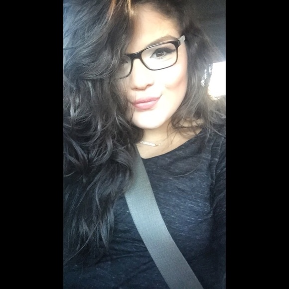 Meet your Posher, Mondana